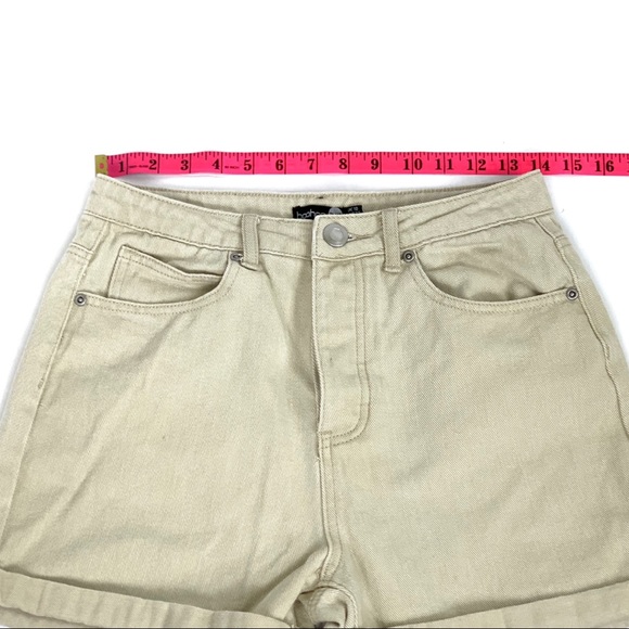 Boohoo High Rise Denim Shorts NWOT - Picture 2 of 7